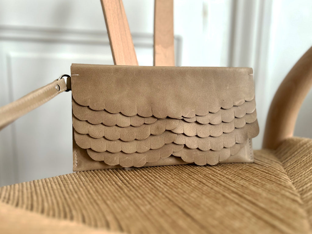 Ex-Display While Clutch Linen